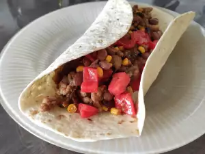 Burito sa patlidžanom i svežim paradajzom