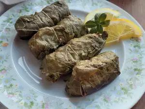 Grčki dolmades