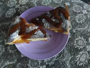 Domaći kolač sa svežim breskvama