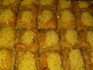 Domaća turska baklava sa orašastim plodovima