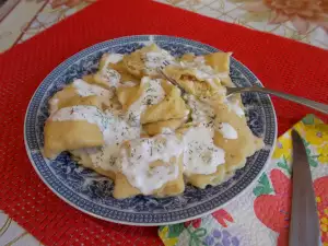 Domaći ravioli sa sosom od pavlake