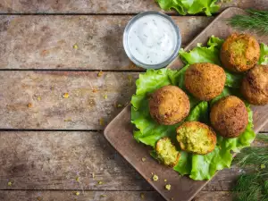 Ukusan vegan falafel sa korijanderom