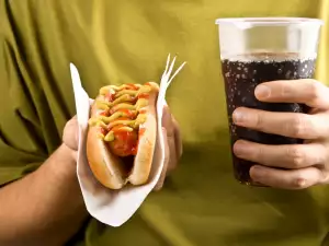 Hot-dog vas može ubiti: Pogledjte koliko je štetan!