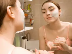 Maske sa glinom