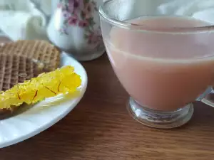 Izraelski čaj sa mlekom