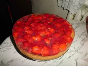 Želirana torta sa jagodama