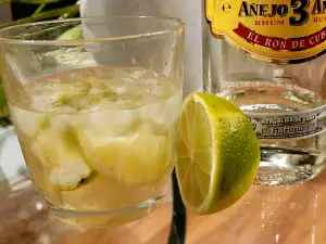 Caipirinha koktel