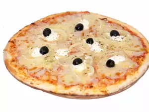 Kalabrijska pica (Calabrian pizza)