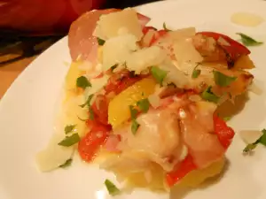 Flan sa krompirom, pečenom paprikom, mocarelom i šunkom