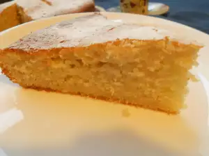 Kolač torta sa kiselim mlekom