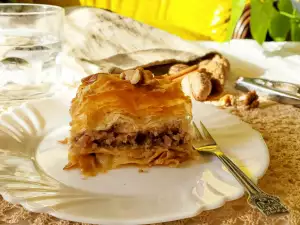 Baklava sa korama i testom za kolač