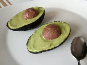 Keto desert sa avokadom