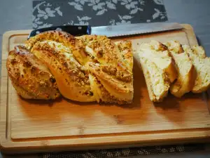 Uskršnji kolač sa bademima jednostavan za pripremu