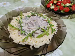 Kritaraki sa pečurkama i pavlakom