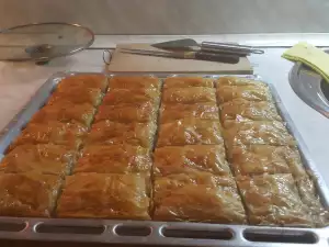 Jednostavna baklava sa orasima