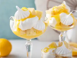 Limun parfe sa puslicama (Eton Mess)