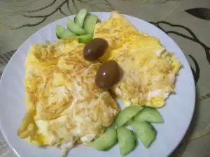 Mlečni omlet sa kobasicom