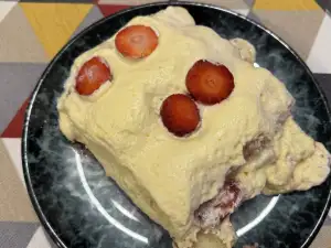 Jednostavan tiramisu sa jagodama