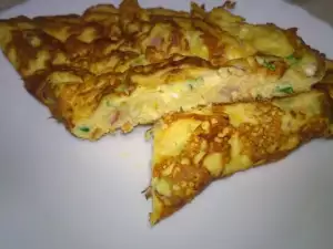 Omlet sa dimljenim mesom