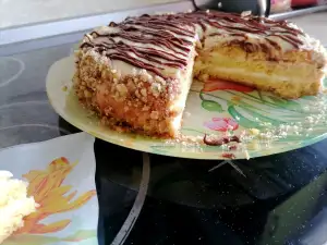 Patišpanj torta sa kremom od maslaca