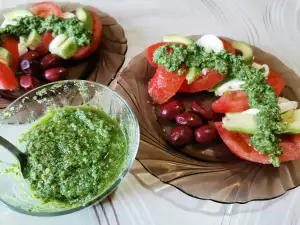 Pesto od peršuna sa orasima