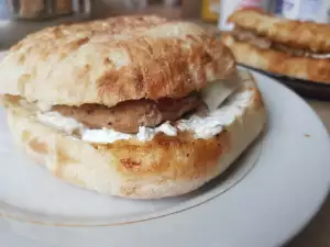 Pileći ćevapi u lepinji