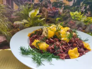Pileći zalogaji sa crvenim pirinčem i sirevima