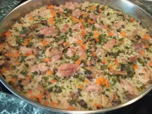 Komadići piletine sa pirinčem u rerni