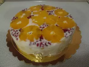 Voćna torta sa želiranim kiselim mlekom