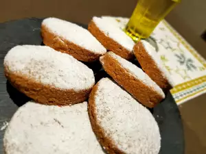 Španski božićni keksići sa maslacem i prepečenim brašnom (Polvorones)