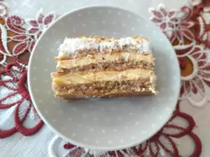 Slavska torta od vanile i lešnika