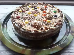 Raskošna torta od jabuka bez pečenja