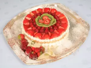 Torta sa želiranim voćem