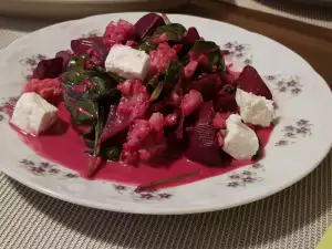 Salata od cvekle, karfiola i sira