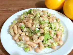 Salata od pasulja sa prazilukom i limunom