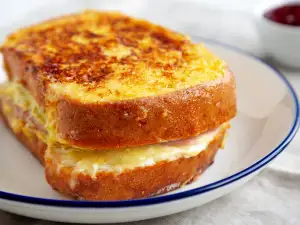 Francuski sendvič Monte Kristo