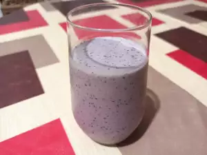 Veganski šejk sa borovnicama