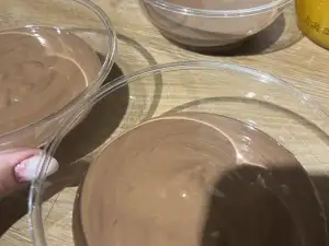 Čokoladni puding sa kuvanim jajima