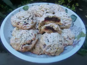 Snežni božićni keksići sa marmeladom