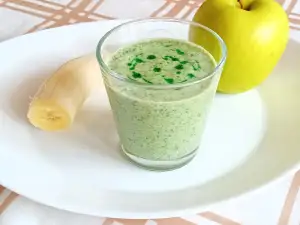 Smuti sa spanaćem, jabukom i bananom