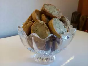 Slana peciva sa topljenim sirom i majčinom dušicom