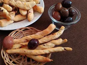 Domaći štapići sa maslinama