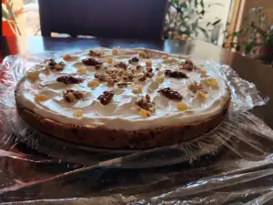 Sirova torta od šargarepe bez šećera