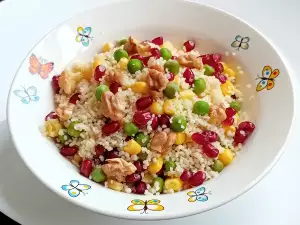 Šarena prolećna salata sa graškom i kus-kusom