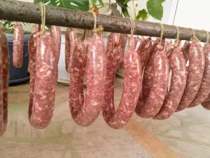 Domaća sirova kobasica od teletine