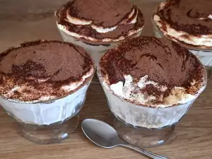 Domaći tiramisu u čašama