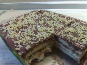 Torta sa piškotama, kafom i dve vrste pudinga