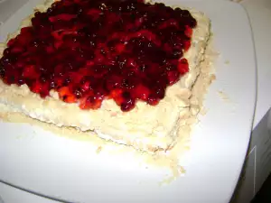 Jednostavna torta sa keksom, maskarponeom i slatkom