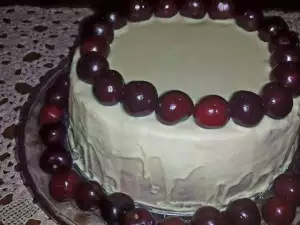 Torta sa maskarpone sirom i trešnjama