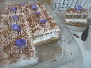 Lagana torta sa šargarepama i kremom